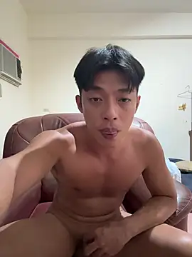 Yooo17 XXX чат на живо