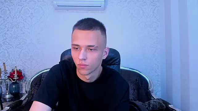 lucaskaurn Live XXX chat