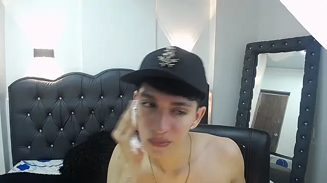 Živý XXX chat Nicolas_Rosenthal
