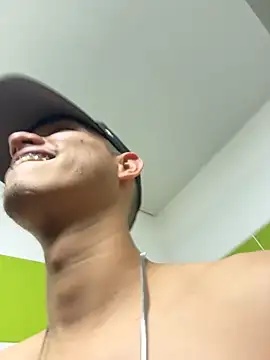 HarryGaze Live XXX-Chat