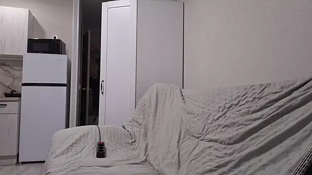 BloomMoon Adlı Modelin Canlı XXX Sohbeti