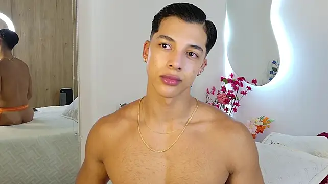 XXX chat uživo modela Troye_Williams