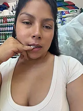 Chat +18 de ISABELLA__LUNA ao vivo