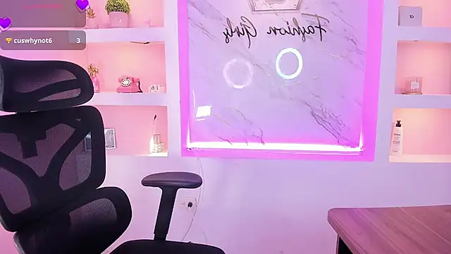 SecretDiamond_ live XXX chat