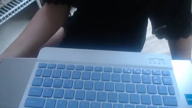 Chat +18 de sabrina_v_ ao vivo