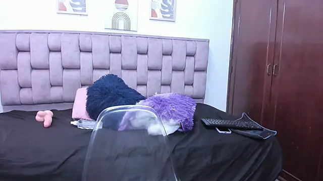 Онлайн чат XXX Stephanie69ryanhot