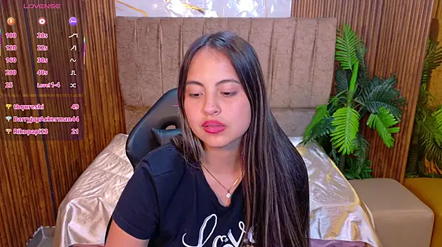 Chat +18 de juanita_tay ao vivo