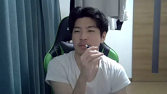aokunvvv 网络视讯表演