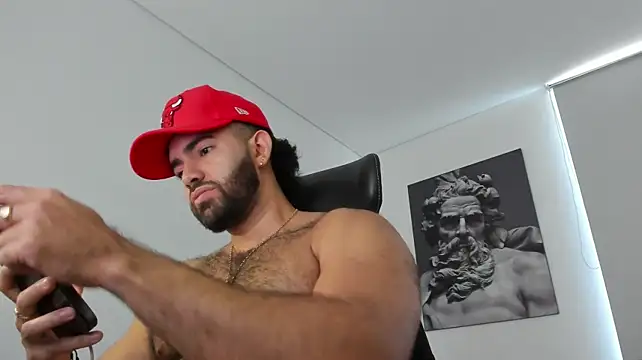 simonleon27 Live XXX Chat