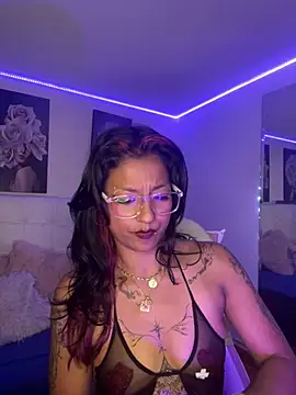 Chat +18 de SamathaMay ao vivo