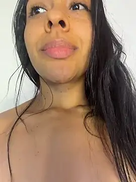 Chat +18 de Alessia_Selene ao vivo