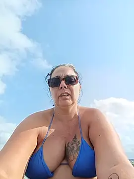 pulpeuse64 webcam show