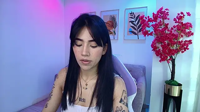 Chat +18 de Rainy_doll ao vivo