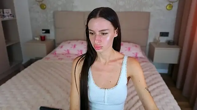 Snow_WhiteeeX Adlı Modelin Canlı XXX Sohbeti