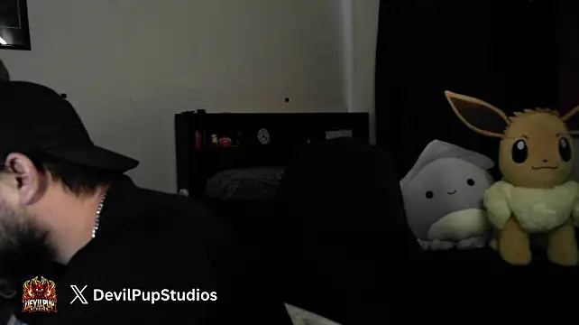 DevilPup75_ লাইভ XXX চ্যাট