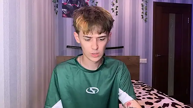 XXX chat uživo modela yoursexykun