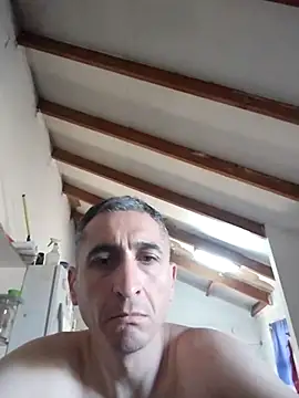 Alejandro83bsf 라이브 XXX 채팅