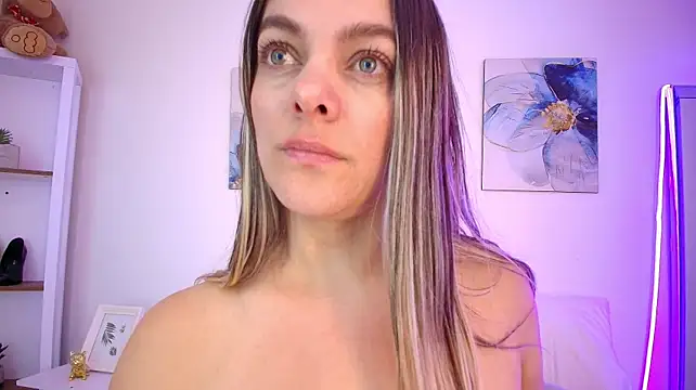 Isabella_Harley Live XXX-Chat