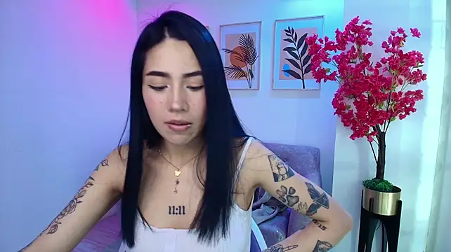 Chat +18 de Rainy_doll ao vivo