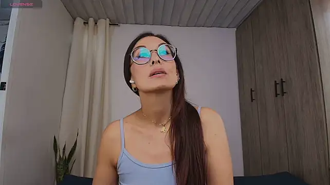 Swetisabella01 – Live XXX-chat