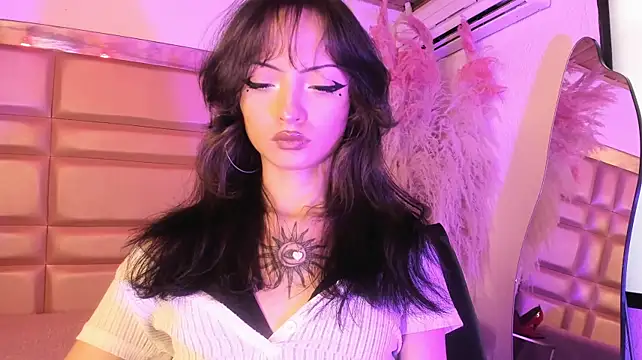 دردشة MaddieStark الجنسية المباشرة