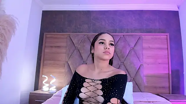 CarolineFyreのライブXXXチャット