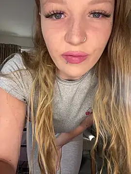 feedeegeorgie's Live XXX Chat