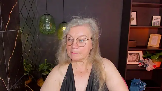 NataliMellow Adlı Modelin Canl ı XXX Sohbeti