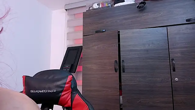 selene_red_ Adlı Modelin Canlı XXX Sohbeti