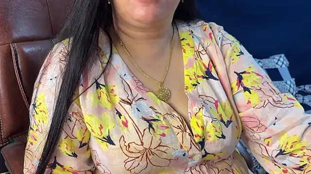 FlatVincy4's Live XXX Chat