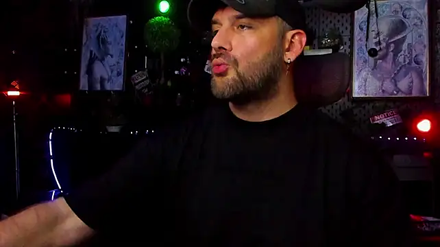 LexHardy 라이브 XXX 채팅
