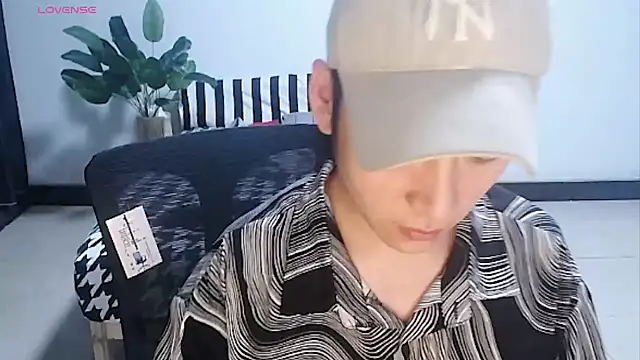 yichen008 élő XXX-chatje