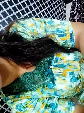 fatineae1 Adlı Modelin Web Kamerası Şovu