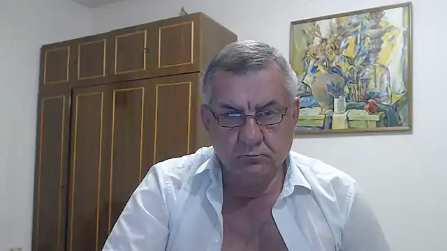 Show modela machomale3 na web-kameri