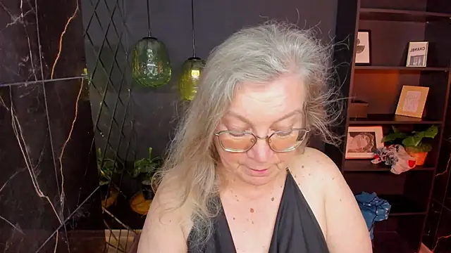NataliMellow Chat XXX in diretta