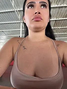 Chat XXX en directo de Sara_fun