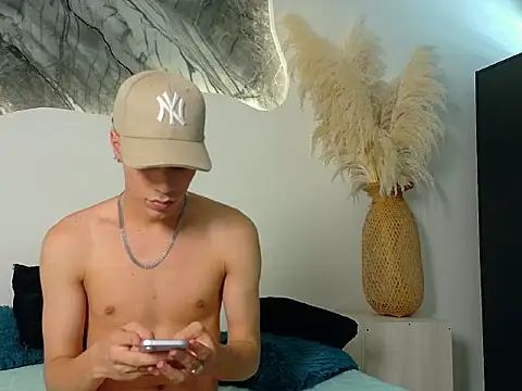 Monyel_Blake Adlı Modelin Canlı XXX Sohbeti