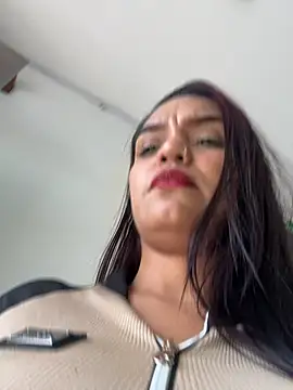 Sara-77n Live XXX chat