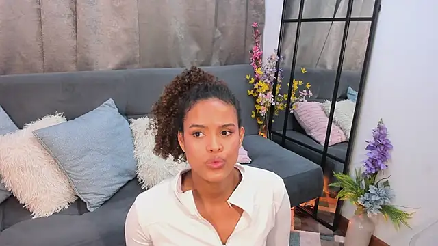 Chat +18 de Amelia_bss ao vivo