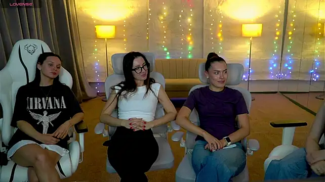 Pokazy przed kamerką – Lika_Secret_