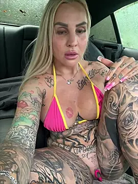 Chat +18 de CoraDiamond ao vivo