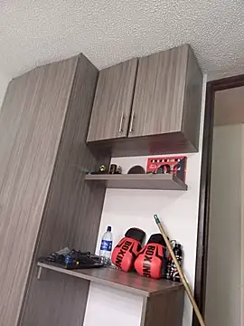 Taylor_DiamondBoy Live XXX-chat