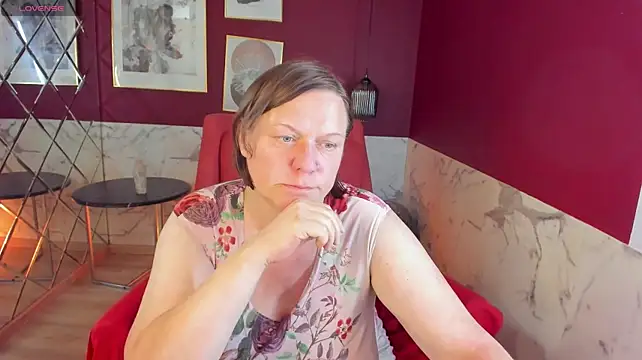 Chat +18 de KellyPerfection ao vivo