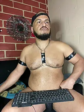 the_master_foal_ live XXX chat