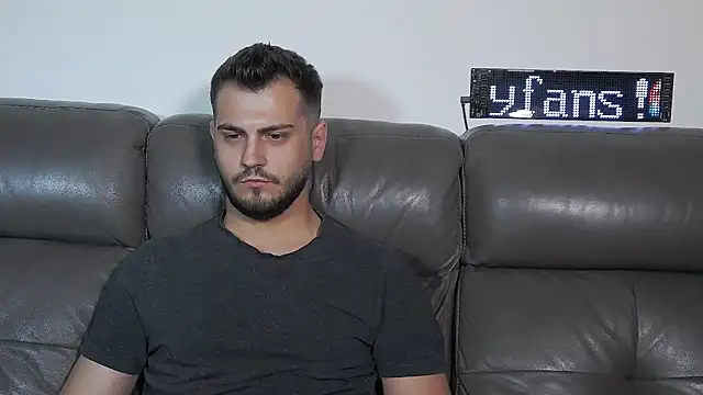 CrazyDom1 Webcam show