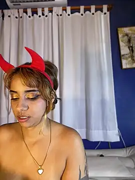 دردشة LeylaKnox الجنسية المباشرة