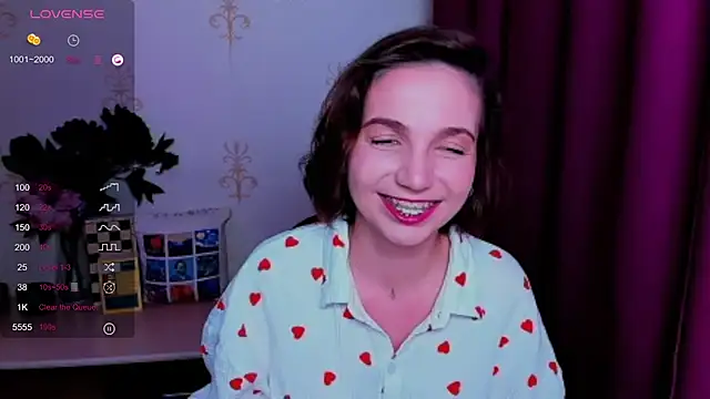 KindHazelHere_ Chat XXX live