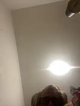 crisfootlicker Show in webcam