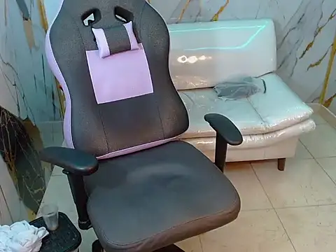 desireblack_: απευθείας συνομιλία ΧΧΧ
