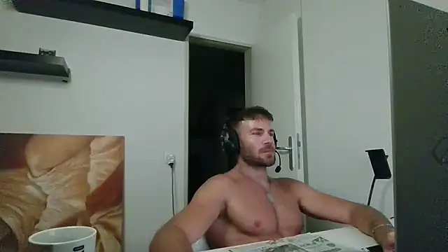 alpha-hunk Webcam-Show
